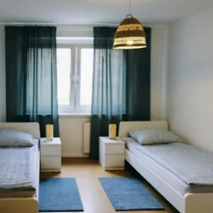 https://riesige-3-zimmer-wohnung-am-grunauer-welle-mit-balkon.bestleipzighotels.com